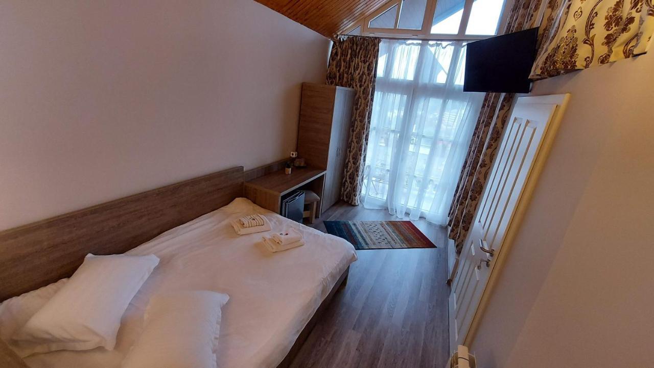 Casa Giulia Hotell Băile Olăneşti Exteriör bild