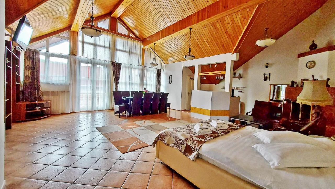 Casa Giulia Hotell Băile Olăneşti Exteriör bild